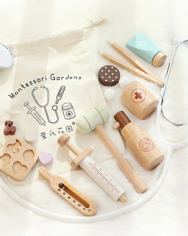 Children playing house simulation, doctors, nurses, stethoscopes, medical kits, syringes, toy sets, wooden boys and girls