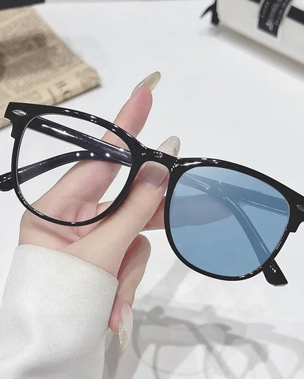 2025 Brand New Sunglasses for Men Women Photochromic Lenses Korean Style Trendy Eyewear Summer Outdoor Beach Sun Glasses