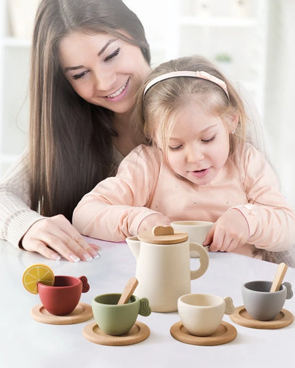 Wooden Montessori Toys Toddler Pretend Play Tea Party Set Silicone Teapot Cups Wood Tray Scoop Toys for Kids Birthday Gift