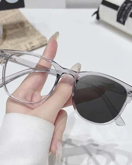 2025 Brand New Sunglasses for Men Women Photochromic Lenses Korean Style Trendy Eyewear Summer Outdoor Beach Sun Glasses