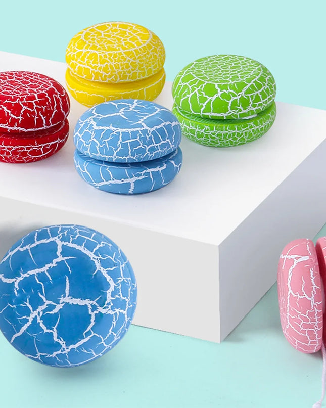 Chinese Yoyo Bulk Toys For Kids Outside Playing Ball Wooden Yo-Yo Cartoon Workmanship Colorful Surface Safe Smooth Toddlers