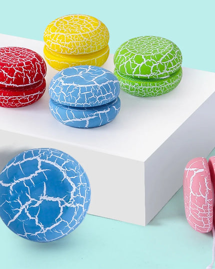 Chinese Yoyo Bulk Toys For Kids Outside Playing Ball Wooden Yo-Yo Cartoon Workmanship Colorful Surface Safe Smooth Toddlers