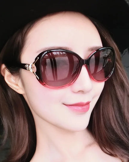 Sunglasses Women UV Blocking Textured Sunglasses Gradient Black Outdoor Sunglasses Oculos Sol Feminino