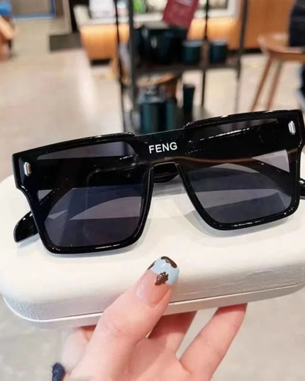 Sunglasses Men Fashion Oversized Square Frame Punk Glasses Brand Designer Women Large Eyewear Shades UV400 Protection Eyeglasses